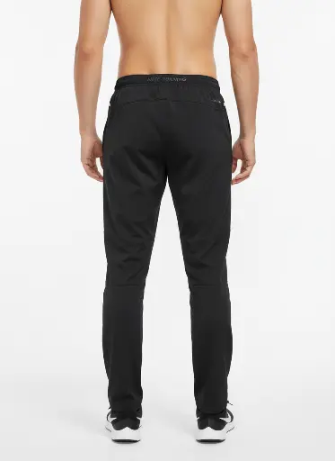 black-2.webp
