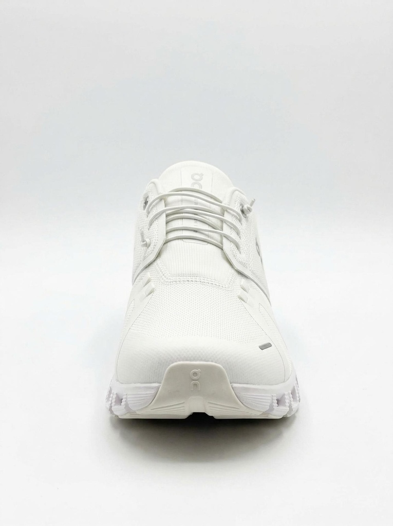 OPUS-Shoe Front View
