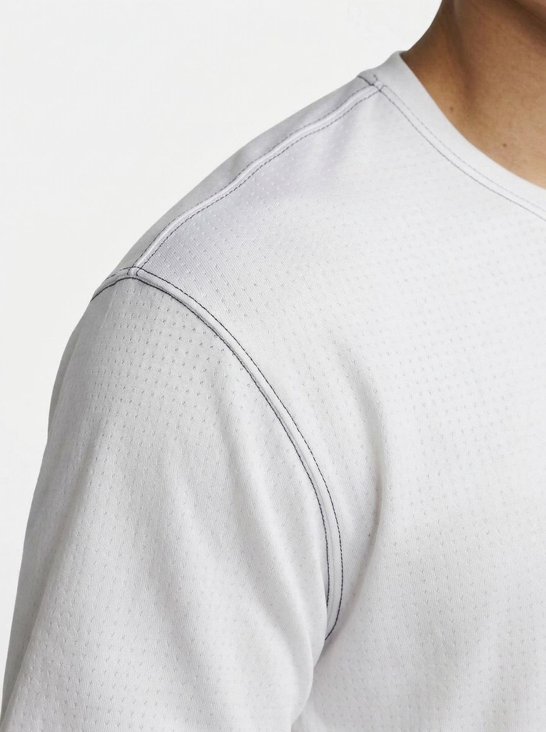 OPUS-تفاصيل القماش