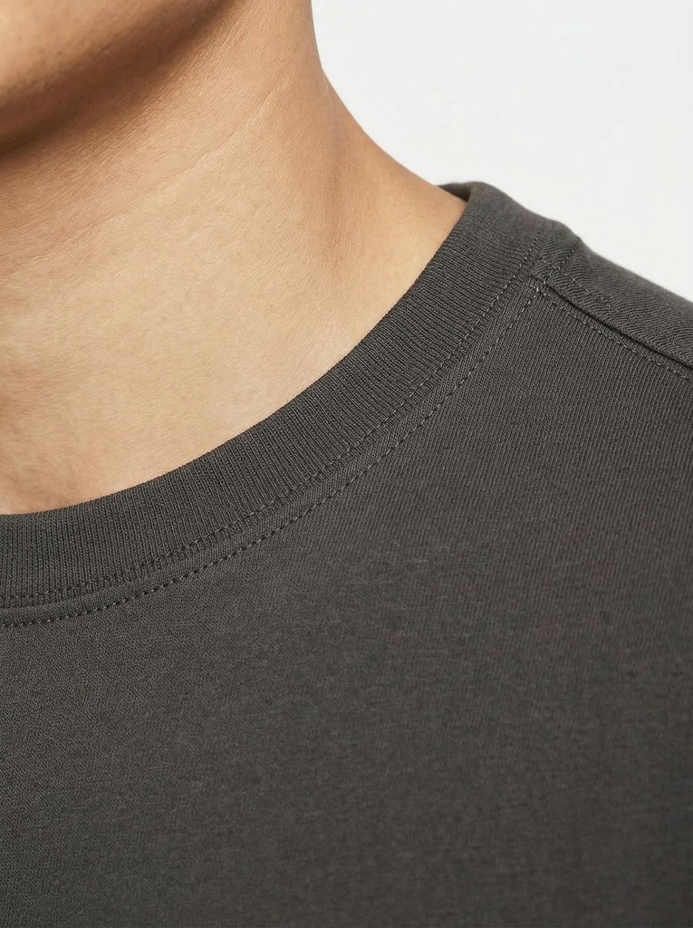 OPUS-Collar Detail