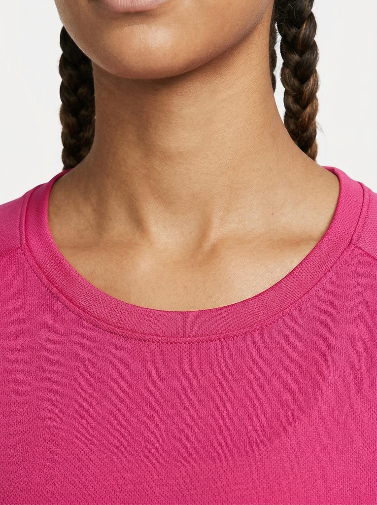 OPUS-تفاصيل الياقة